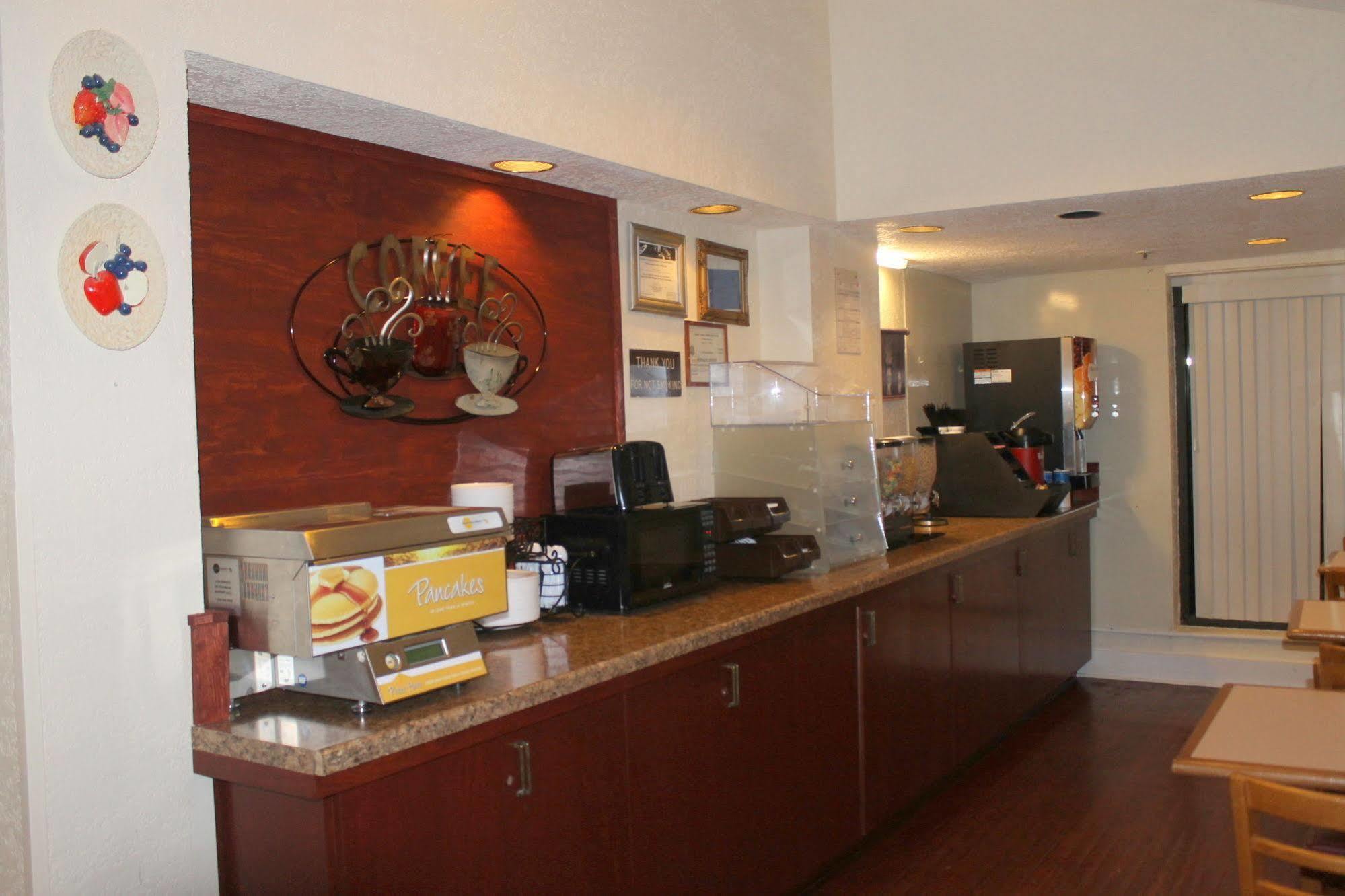Knights Inn College Station Dış mekan fotoğraf